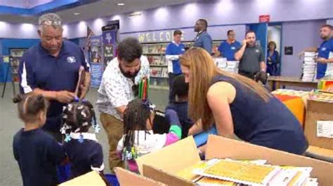 Kiwanis of Little Havana, Marlins Foundation host school supply distribution for young athletes in Cutler Bay