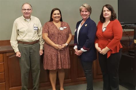 Kiwassee Kiwanis inducts new officers - Midland Daily News