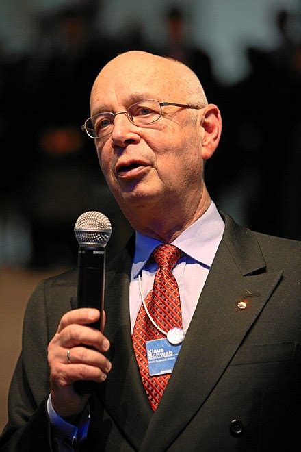 Klaus schwab wikipedia. Klaus Martin Schwab là một kỹ sư và nhà kinh tế người Đức, nổi tiếng là người sáng lập và chủ tịch điều hành của Diễn đàn Kinh tế Thế giới. Vợ ông, Hilde, đồng sáng lập Quỹ Schwab cho doanh nhân xã hội với ông. Ông sinh năm 1938, tại Ravensburg, Đức. 