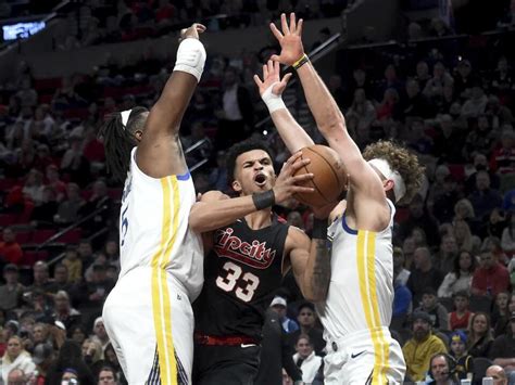 Klay Thompson scores 28 points to help Warriors hold off Trail Blazers, 118-114