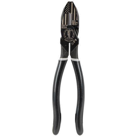 Klein lineman pliers with spring.  Spring-loaded adjustable legs fit 18 to 23-Inch ...