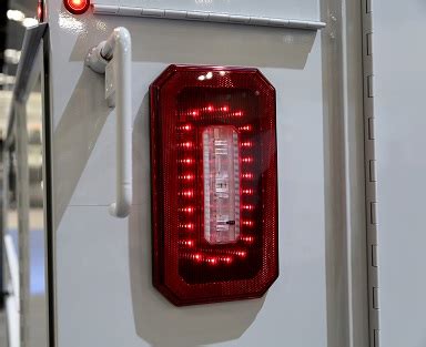 Tail light assembly with incadescent lights for the st