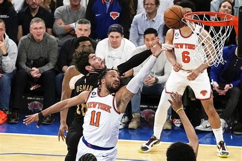 Knicks rout Cavaliers 99-79 at MSG to take 2-1 lead