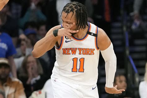 Knicks take control of playoff series after Jalen Brunson’s dominance and Julius Randle’s benching