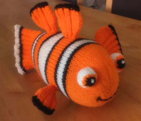 Knitting Nemo Knitting patterns toys, Fish patterns, Knitting patterns