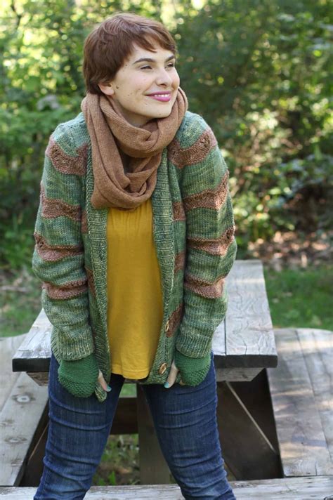 Knitting Patterns for Beautiful Fall Cardigans