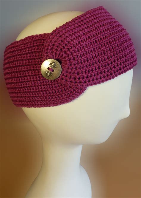 No needles needed for this ear warmer pattern! And it only takes 15 minutes if you know how to finger knit. Click the link below to view more pictures of the.... 
