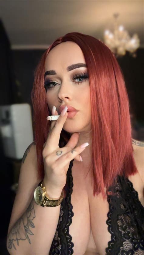Knolldoll Smoking Hot Babe Onlyfans Leaked [CLIP] 🍌