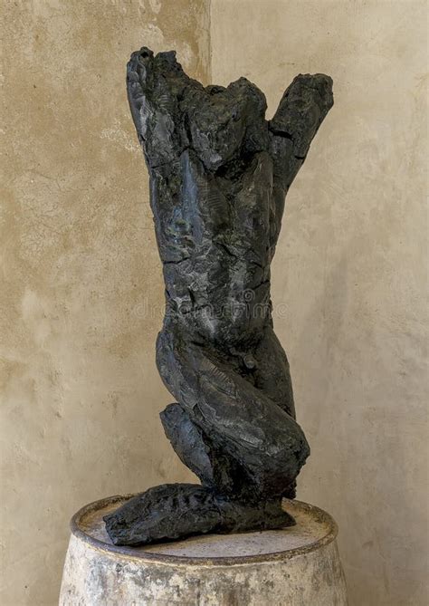 Known for creating complex figurative