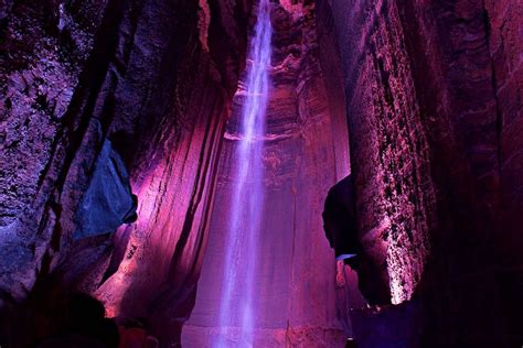 Knoxville to Ruby Falls - 2 ways to travel via car, plane, and bus