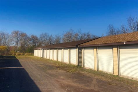 You can find our Mount Vernon storage facility on State Highway 39 near the intersection of I-44. We’re right down the street from Tractor Supply Co., the Cenex Gas Station, and the Ozarks TravelCenter, which houses Wendy’s and Subway. We’re also near the Quality Inn & Suites and the Best Western of Mount Vernon.