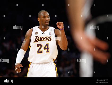 Kobe Doin&rsquo; Work - Basketball Documentaries