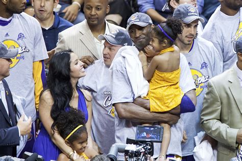 Kobe autopsy daughter. The pilot flying NBA legend Kobe Bryant and seven others, including his daughter, to a youth basketball tournament did not have alcohol or drugs in his system, and all nine sustained immediately ... 