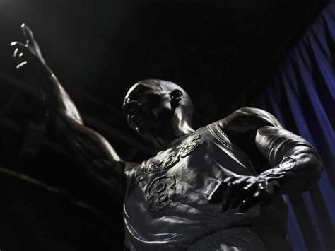 Kobe statue unveiling tickets. LOS ANGELES — The Los Angeles Lakers unveiled a statue of Kobe Bryant on Thursday, honoring their late superstar with a 19-foot bronze likeness outside their … 