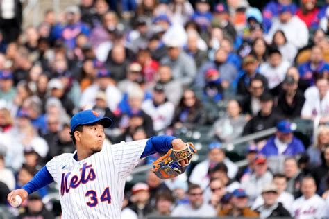 Kodai Senga dominates in Citi Field debut as Mets top Marlins