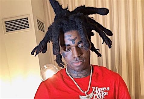 Kodak black dreads. Sexyy Red meets Kodak Black while shooting video in Florida Last weekend, Sexyy Red shot a video for her upcoming “Shake Yo Dreads” single. She initially previewed this single on Instagram ... 