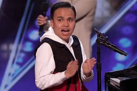 Kodie lee. Kodi Lee receives the Golden Buzzer from Howie Mandel for this original song! Kodi dedicates "Journey of You and I" to his mother, Tina Lee, and brings the e... 