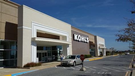 To make a payment on a Kohl’s card, determine the appropri