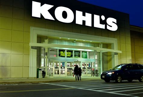 Best Buy, Lowe’s and Kohl’s all reported sales declines 