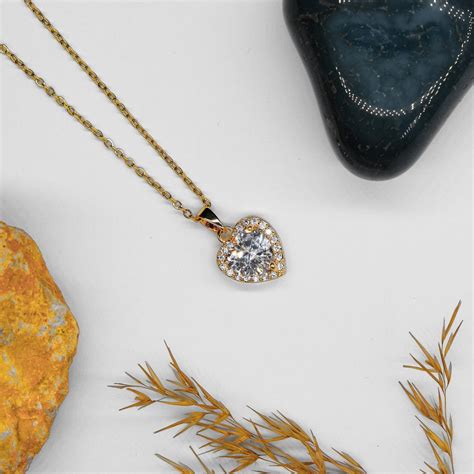 Kolyeler Babil Takı. 