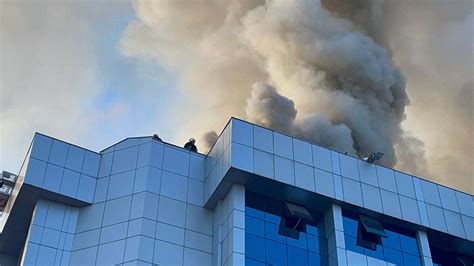 Konya Karatay belediye binasında yangın: Ekipler müdahale ediyor