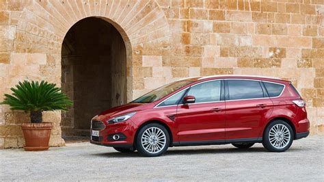 Koop een tweedehands Ford S-Max Elektrisch/Benzine