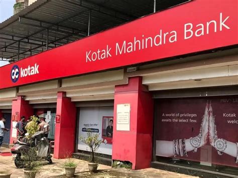 Koran mahindra bank. In February 2003, Kotak Mahindra Finance Ltd. (KMFL), the Group's flagship company, received banking license from the Reserve Bank of India (RBI), becoming the first non-banking finance company in India to convert into a bank - Kotak Mahindra Bank Ltd. Effective April 1, 2015, ING Vysya Bank Ltd. merged with Kotak Mahindra Bank Ltd. 