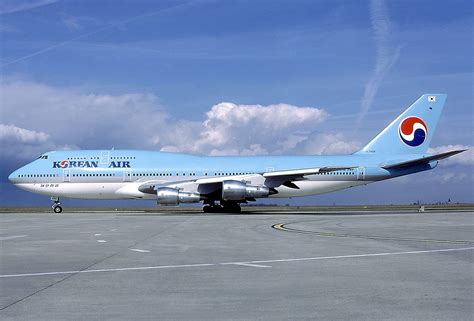 Korean air wiki. Hi Air Co., Ltd (하이에어), operating as Hi Air, was a regional airline in South Korea that was founded in 2017 and began operations in December 2019. History. The airline's first route started was between Ulsan and Seoul. 