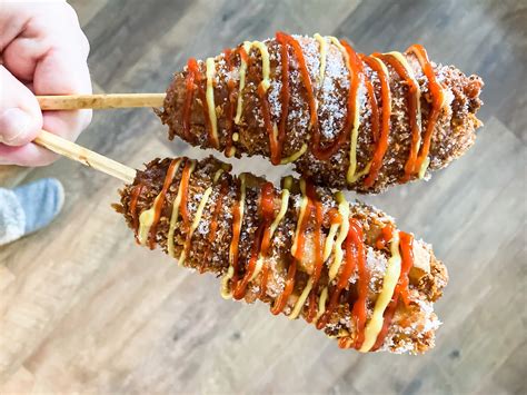 Jul 7, 2023 · The eatery opened June 23 and sells Korean corn dogs, specialty drinks and snacks. (Geri Koeppel/AFN Contributor) Krispy Dogz, a family-owned Korean corn dog shop that also sells appetizers, coffee, tea, boba drinks and smoothies, opened June 23 on Chandler Boulevard near 32nd Street in Ahwatukee Foothills. Locals had anticipated the deep-fried ... . 
