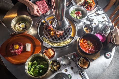 Korean cuisine nyc. OIJI MI is open Tuesday to Saturday from 5 pm-11 pm. The bar & lounge area is dedicated to walk-ins and a la carte ordering, and the main dining room is reserved for the 5-course prix-fixe menu ... 