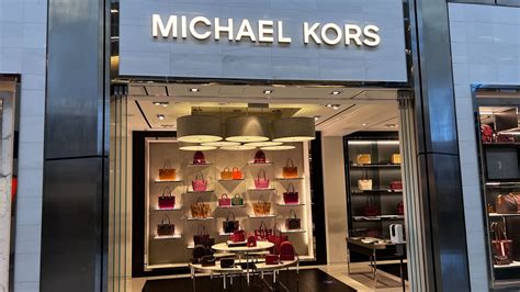 Kors vip. Saf. 2, 1444 AH ... Those interested in listing their MK pieces must be a member of the Kors VIP rewards program to create a seller account. They can then add a ... 