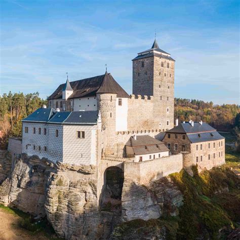 Kost&yacute;m snehuliaka Olafa pre deti: DIY n&aacute;pad s n&aacute;vodom