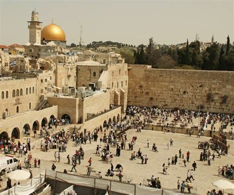 Hi there, Take a look at this live broadcast of the Kotel, this seems to be the Kotel camera with the best view and sound. For those of you who like watching the .... 