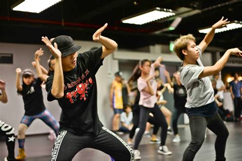 Kpop dance classes near me. About Annie. Hi! My name is Annie and I have been dancing and performing K-pop for the past 6 years. My dance experience is largely focused on K-pop, but I also train in urban style dance. I have several years of experience teaching K-pop choreographies, as well as coordinating and being a member of different dance crews, both K-pop and non K-pop. 