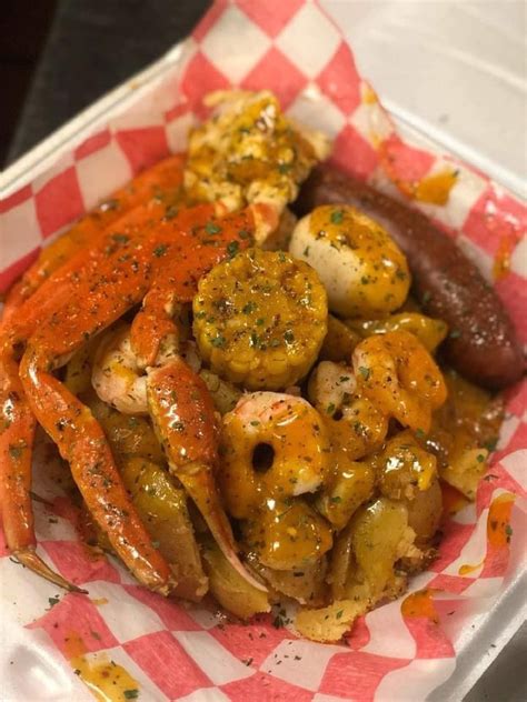 Krab kingz parkland. Come check us out! Krab Kingz is open Tuesday-Sunday from 2-8pm. We are located at 2201 Longmire, College Station TX. 5.00 off this weekend when you show this coupon. Must spend atleast 25.00 to use this coupon. Shrimp and Lobster Mac, 5.00 off! Krab Kingz back in action this Wednesday-Sunday 11-8. Welcome to Flavortown! 