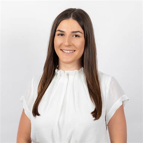 Kristen Wallace - Solicitor - Hickey Lawyers LinkedIn