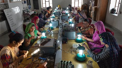 Kristof: What Americans can learn from India’s ‘Barefoot College’