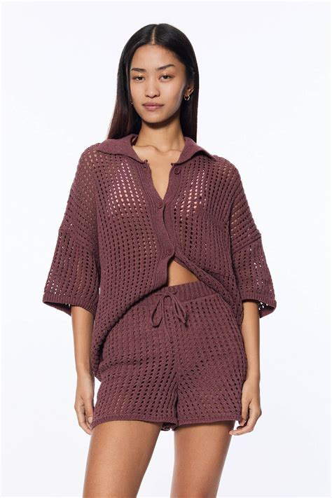 Kroşe şort PULL&BEAR. 