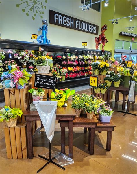 The Publix floral department also sells larger bunches of roses, baby’s breath, and other Publix flowers can be purchased for $60.00 and are perfect for creating centerpieces, small bouquets, and more. Show. Flower Type. Price. Roses. $6.00 - $19.99. Carnations. $3.69 - $9.99. Lilies.. 