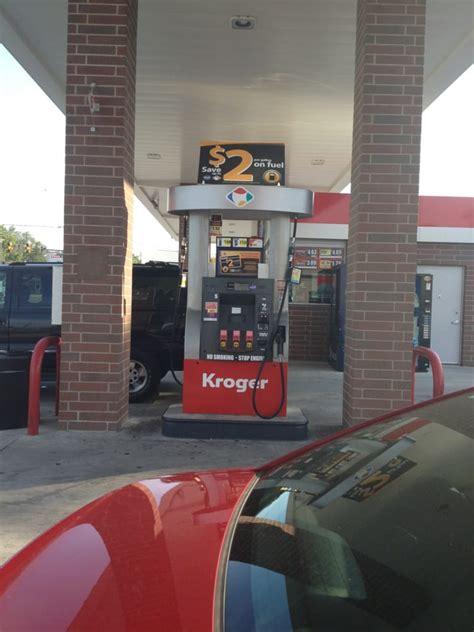 Top Spotters. Kroger in Cincinnati, OH. Carries Regular, Midgrade, Premium. Has Pay At Pump, Air Pump, Loyalty Discount. Check current gas prices and read customer …. 