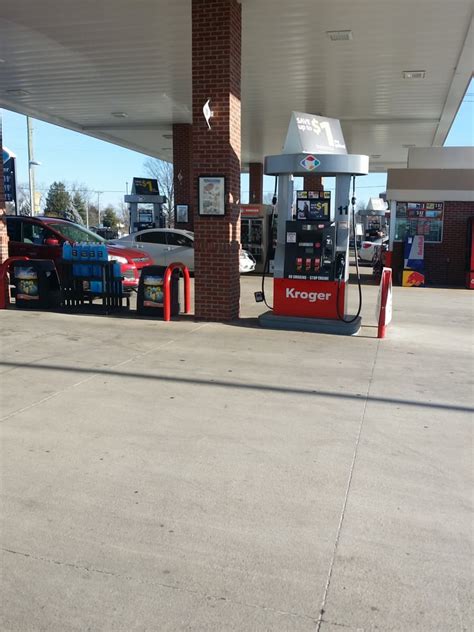 Kroger gas prices louisville ky. The Kroger submitted plans to the Louisville Metro Government Monday for a new Kroger grocery, Wine & Spirits store and fuel center. The development will be located on a little over 8 acres at ... 