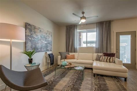 When you rent an apartment in Logan, you can expect to pay as little as $1,181 or as much as $1,580, depending on the location and the size of the apartment. What is the average rent of a Studio apartment in Logan, UT? The average rent for a studio apartment in Logan, UT is $1,181 per month.