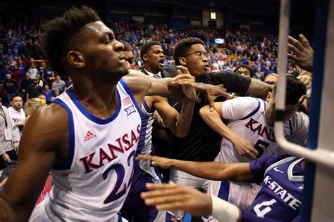 Jan 22, 2022 · Kansas State leads 55-47 with 15:10 left in 2nd half against Kansas. The Jayhawks are on a 9-0 run over the last three-plus minutes, and trail by just eight points with a bit more than 15 minutes ... . 