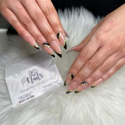 Kt nails chicago. K T Nails And Spa is located conveniently at 3026 N Milwaukee Ave, Chicago, IL 60618. Visit us today for a blissful beauty experience. 