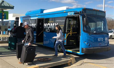 You can take a bus from Kansas City Airport (MCI) to University of 