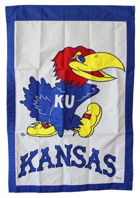 KU Banners There are five self-standing display banners available for departmental/office usage. Each banner is approximately three feet wide by seven feet high, weighs about eight pounds, is very easy to assemble and comes with its own convenient carrying case.. 