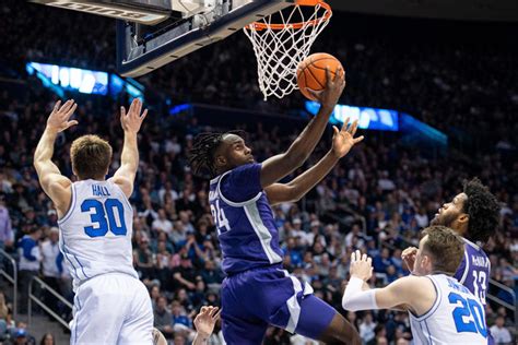 The Official Athletic Site of UK Athletics, partner of WMT Digital. The most comprehensive coverage of Kentucky Wildcats Men’s Basketball on the web with highlights, scores, news, schedules, rosters, and more!. 