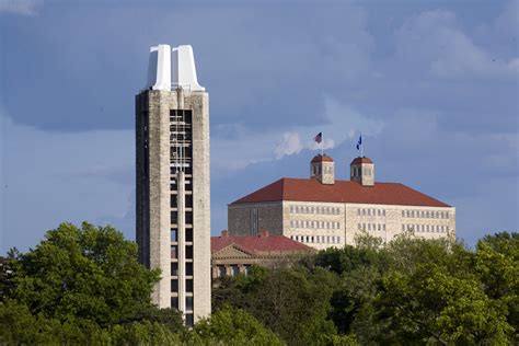 Welcome home to the Kansas Union, one of the most beloved and historic destinations on KU's campus. The Kansas Union is a multi-use building featuring shopping, dining, student art, Ascher Family Jayhawk Collection, and a variety of meeting spaces. 