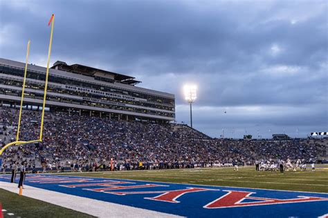Ku football game time today. Sep 22, 2022 · KU football vs. Duke betting odds. Kansas is a 7.5-point favorite against Duke, according to the Tipico Sportsbook. The Jayhawks are +230 to win outright. Saturday's game has a total of 66.5 ... 