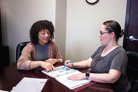 In KU's master's degree program in genetic counseling, students will receive a well-rounded education focused on the major components of genetic counseling. This includes genomic sciences, psychosocial counseling skills and clinical research. Degree Requirements